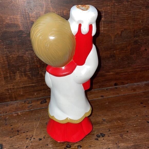 Vtg ceramic choir boy caroling with candle Christmas decoration - Picture 5 of 8